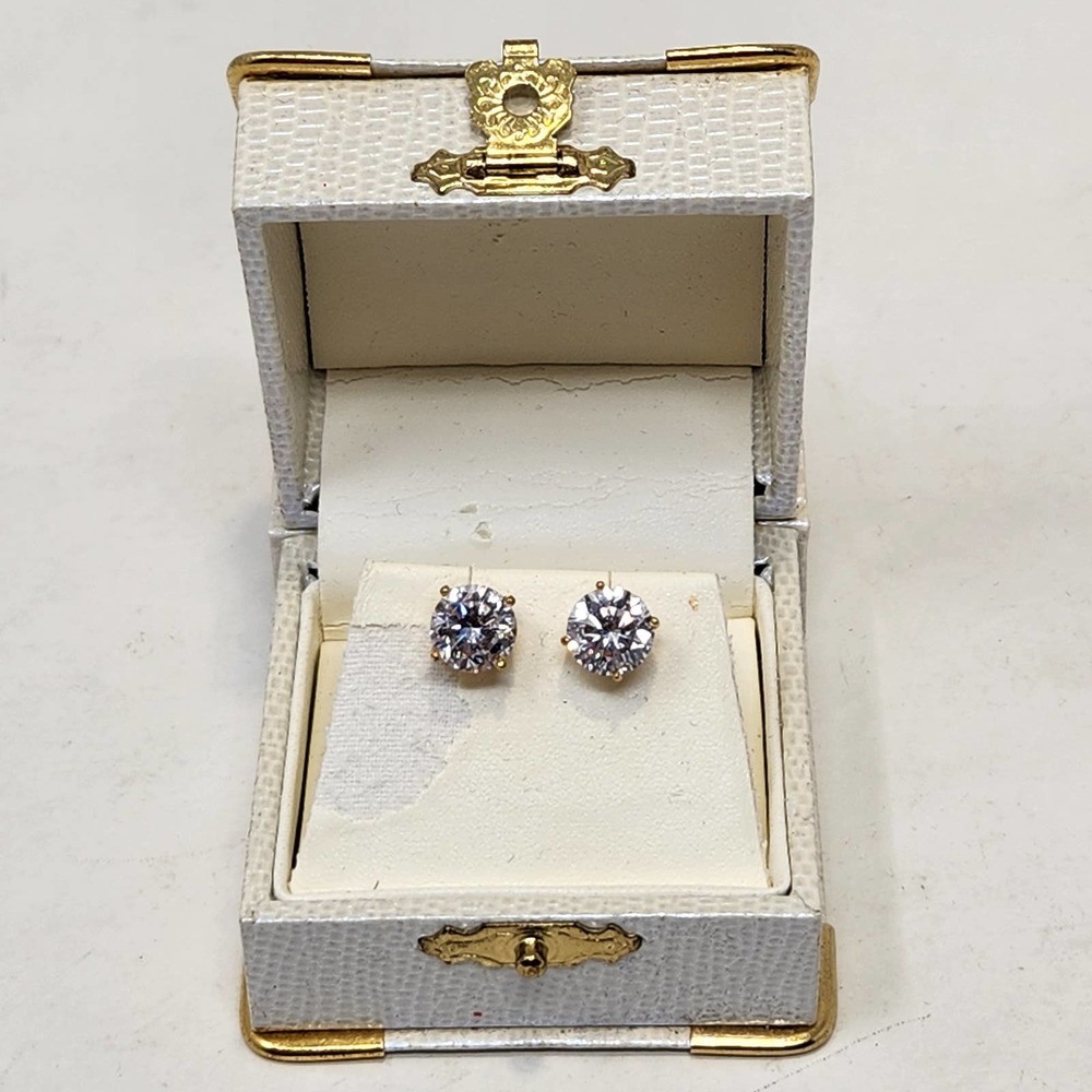 Solitaire Clear Faceted Crystal Gold Tone Stud Earrings Pierced Post Costume